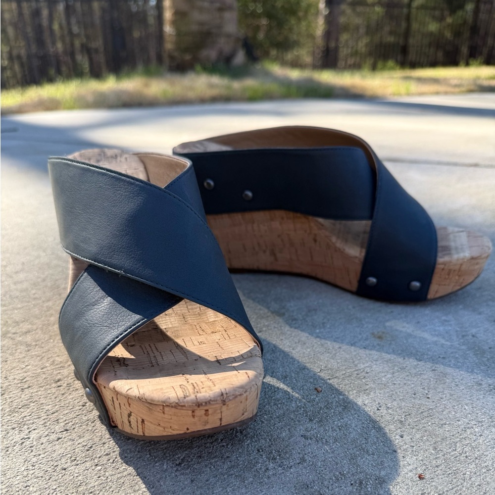 Lucky Brand Women's Black Leather Mules - Picture 14 of 14